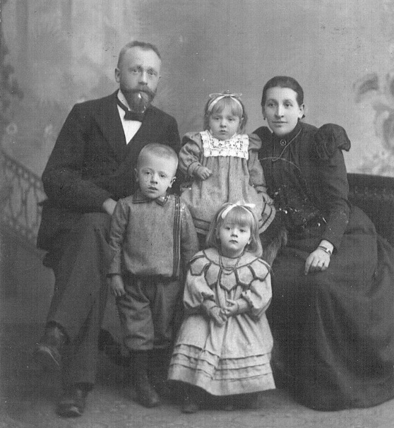 Familie Hipper, ca. 1899